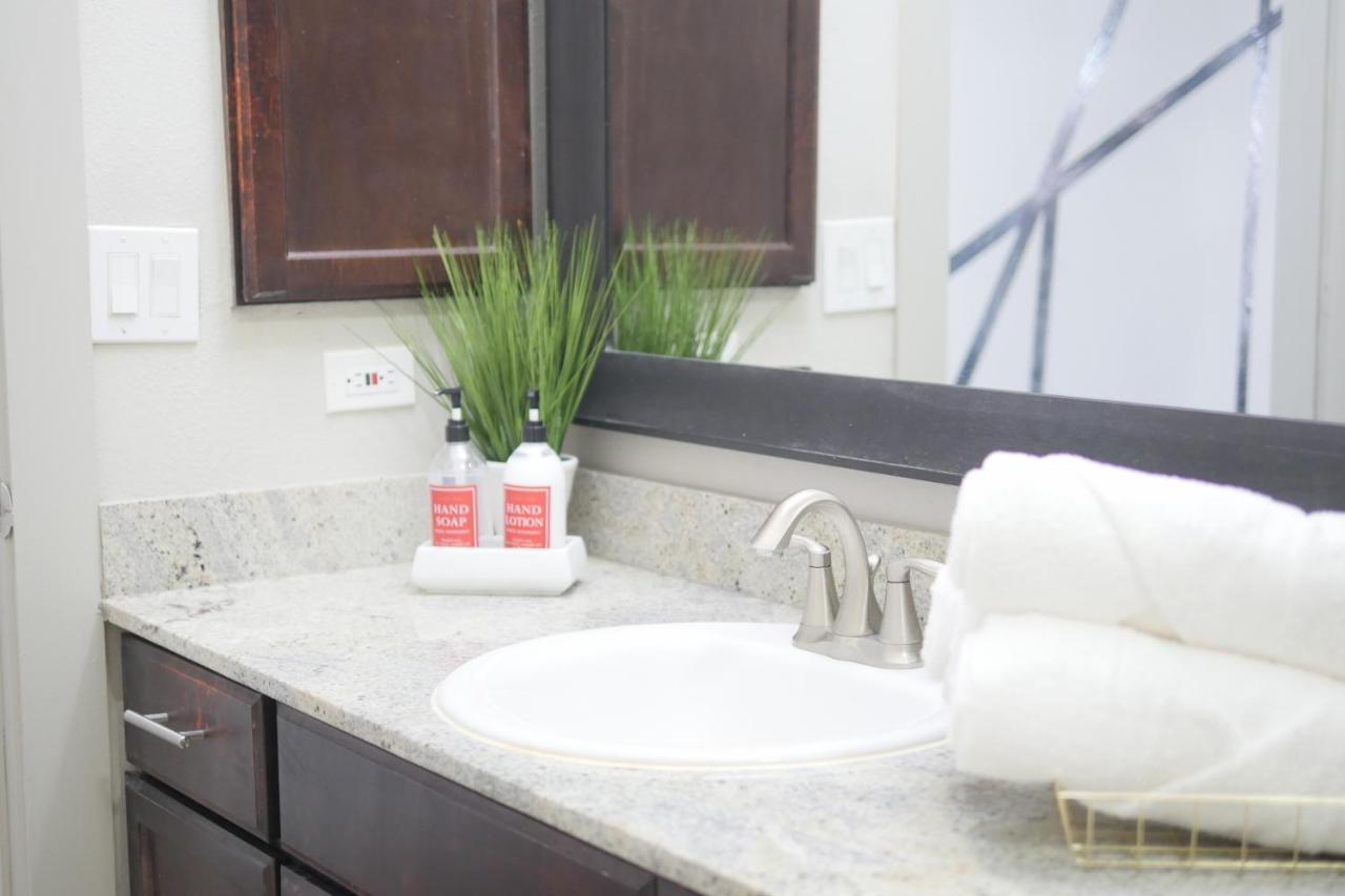 Apartmán Urban Oasis Your Perfect Getaway In The Heart Of Downtown! Houston Exteriér fotografie